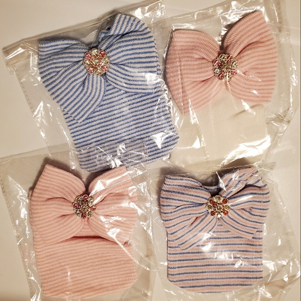 Infant hats with bows